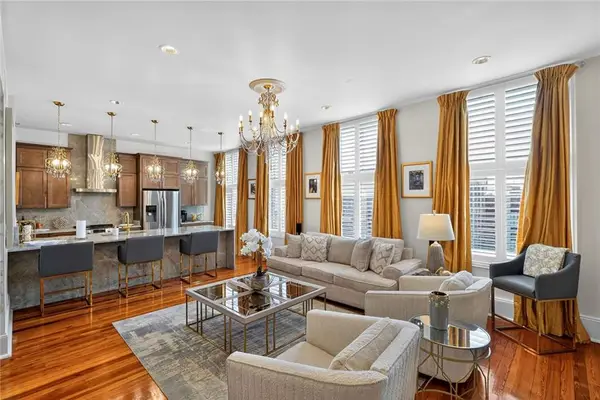 224 Chartres Street #4B, New Orleans, LA 70130