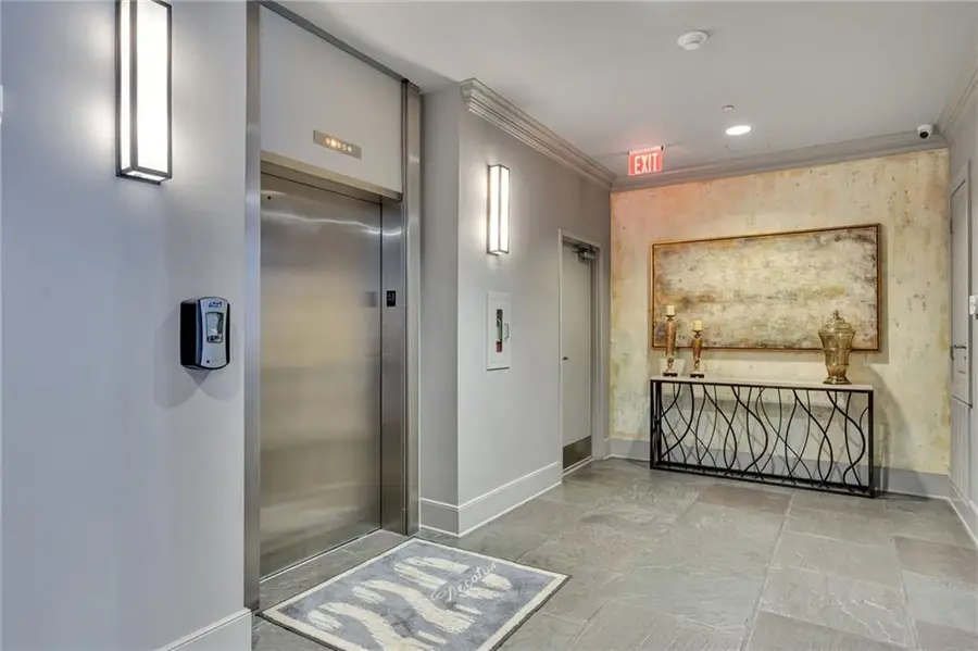 220 Decatur Street #302, New Orleans, LA 70130 - #3