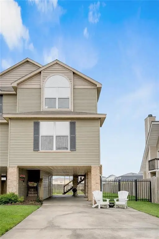 34 Brandon Hall Drive, Destrehan, LA 70047