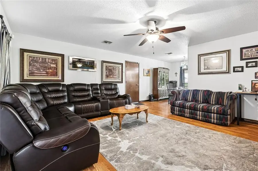 504 Oak Allee Drive, La Place, LA 70068 - #3