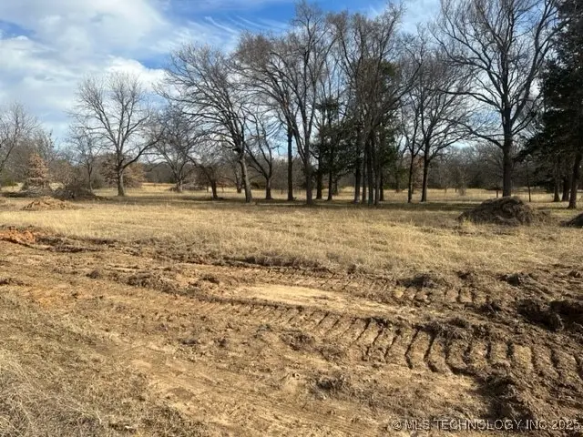 20 Royalty Court, South Marshall, OK 73439 - #3