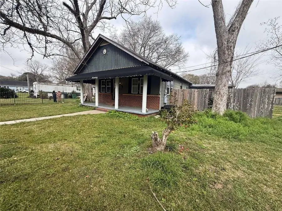 808 Loraine Street, Abbeville, LA 70510 - #2