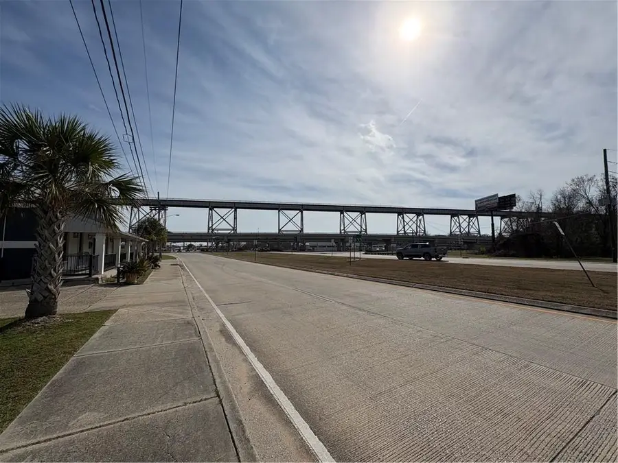Us-90 Walk, Bridge City, LA 70094 - #2