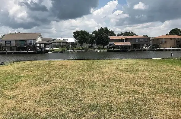 224 Debbie Drive, Slidell, LA 70458