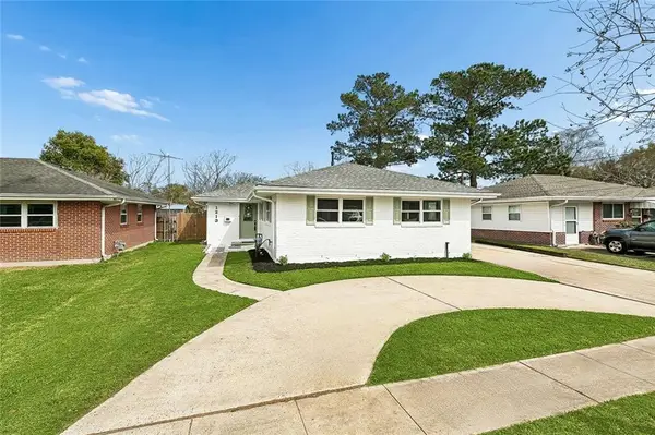 1213 Mason Smith Street, Metairie, LA 70003