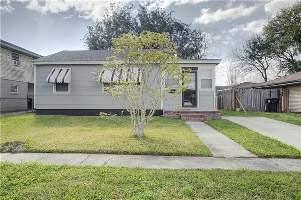 1121 Southlawn Boulevard, New Orleans, LA 70114