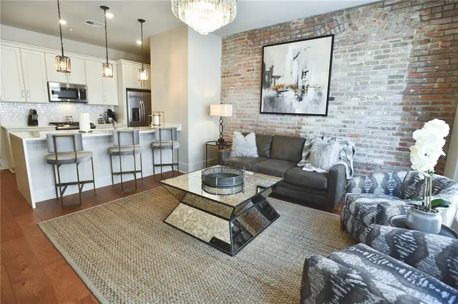 614 Baronne Street #303, New Orleans, LA 70113 - #2