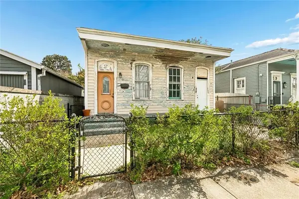 3608 10 Constance Street, New Orleans, LA 70115