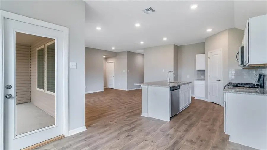 1407 Parkview Drive, Alexandria, LA 71303 - #3