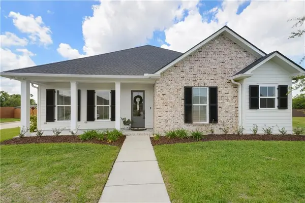 310 Belle Ormond Circle, Destrehan, LA 70047