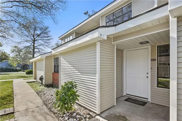 414 Cedarwood Drive #414, Mandeville, LA 70471