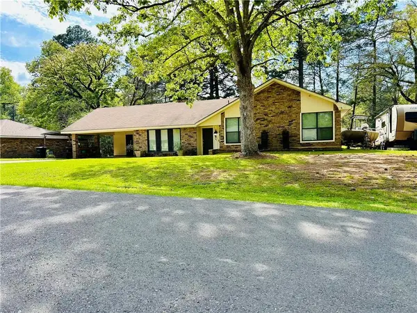 304 Ridge Row, Pineville, LA 71360