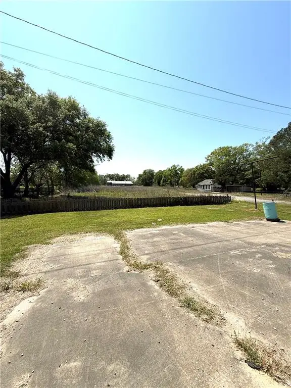 1920 W Main Street, Ville Platte, LA 70586
