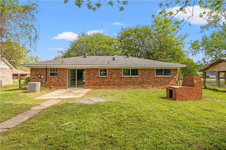 823 Brewton Street, Natchitoches, LA 71457 - #3