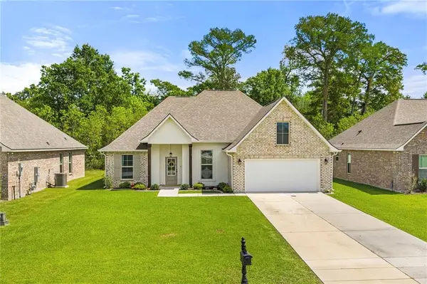 273 Hidden Cypress Drive, Belle Chasse, LA 70037