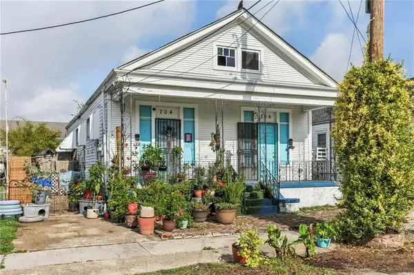 704 06 Tricou Street, New Orleans, LA 70117