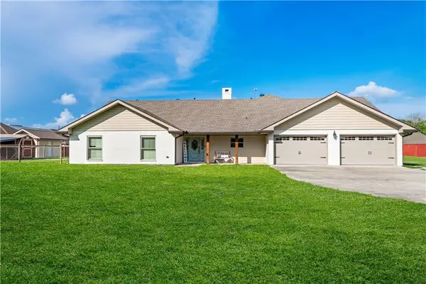 2314 Bayou Blue Road, Houma, LA 70364