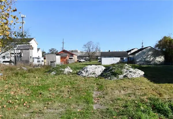 1823 France Street, New Orleans, LA 70117