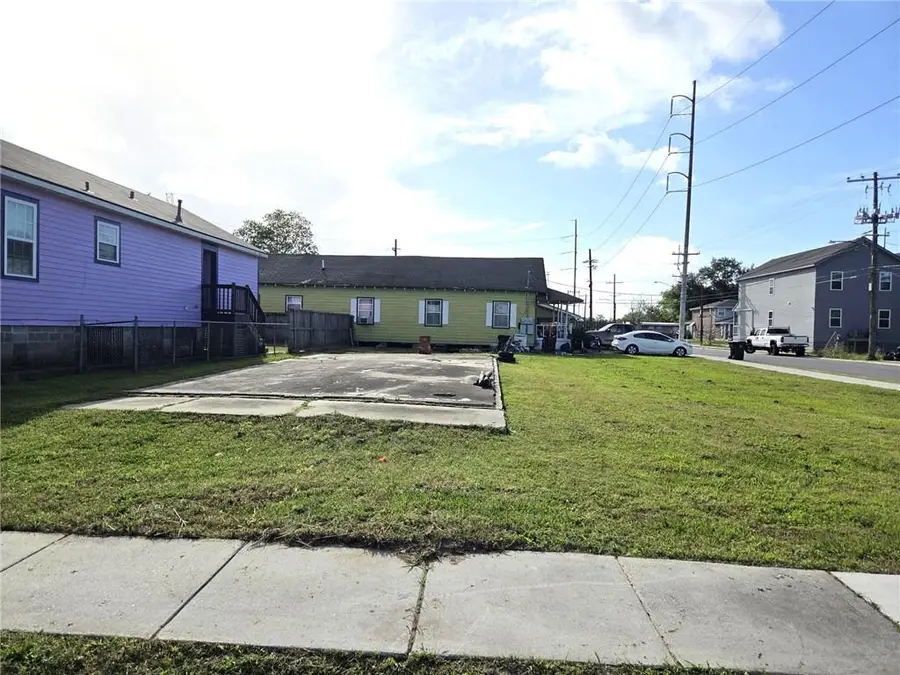 2334,2336,2338 Clouet Street, New Orleans, LA 70117 - #2