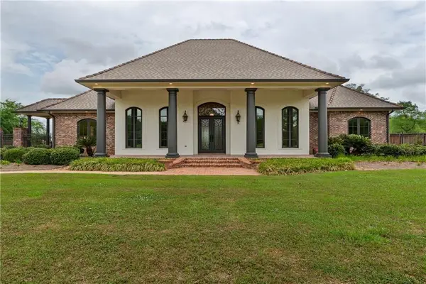 4708 Christopher Place, Alexandria, LA 71303