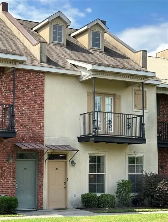 10600 Lakes Boulevard #1202, Baton Rouge, LA 70810