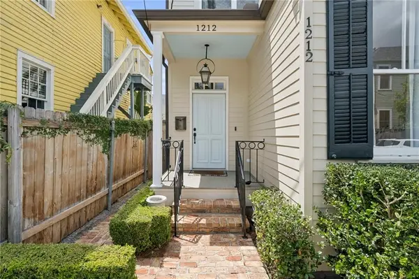 1212 Austerlitz Street, New Orleans, LA 70115