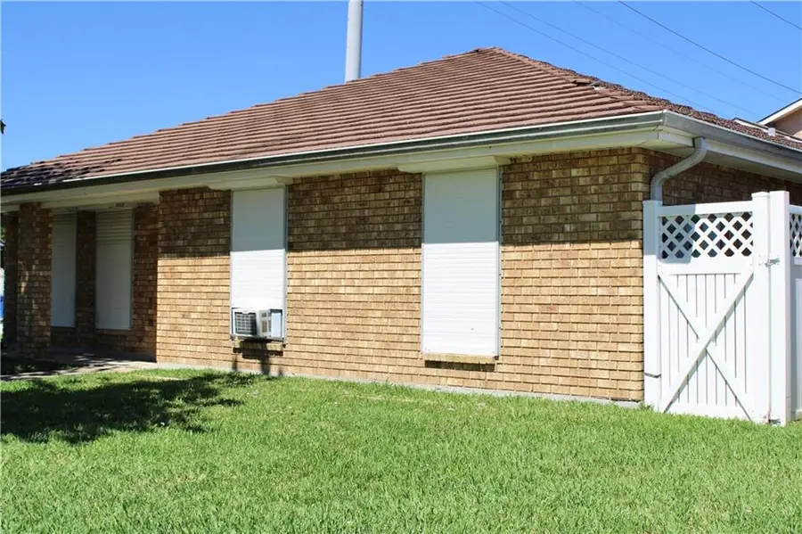 7671 Inlet Lane, New Orleans, LA 70128 - #3