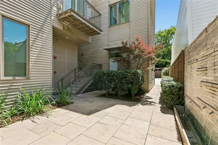 5940 Magazine Street #204, New Orleans, LA 70115 - #3