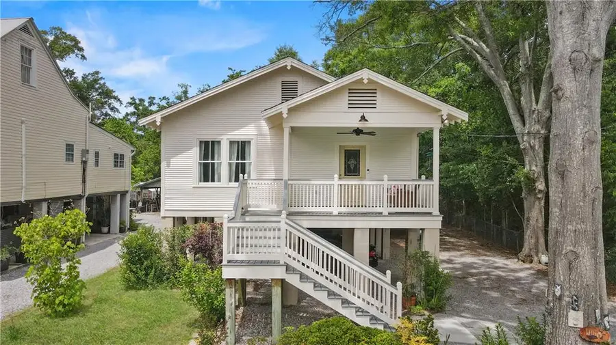 406 Carroll Street, Mandeville, LA 70448 - #2