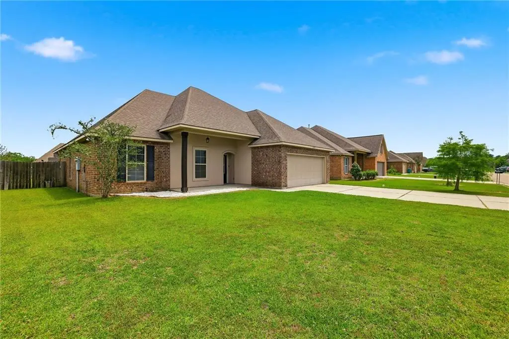 42132 Wood Avenue, Ponchatoula, LA 70454 - #1