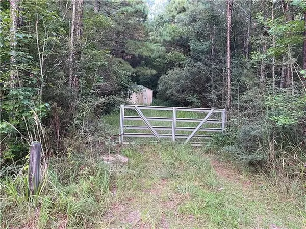 N Mill Road, Lacombe, LA 70445