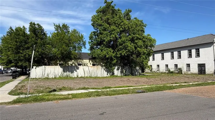 3022 Danneel Street, New Orleans, LA 70115 - #2