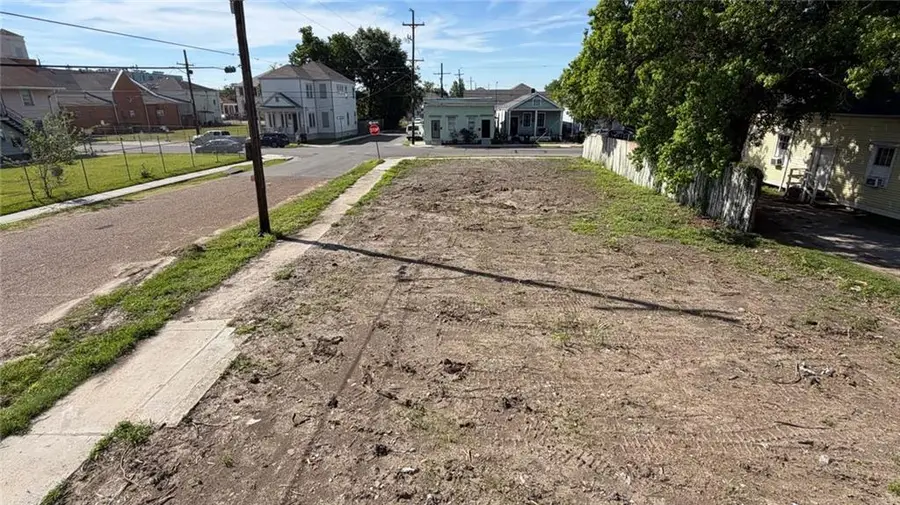 3022 Danneel Street, New Orleans, LA 70115 - #3