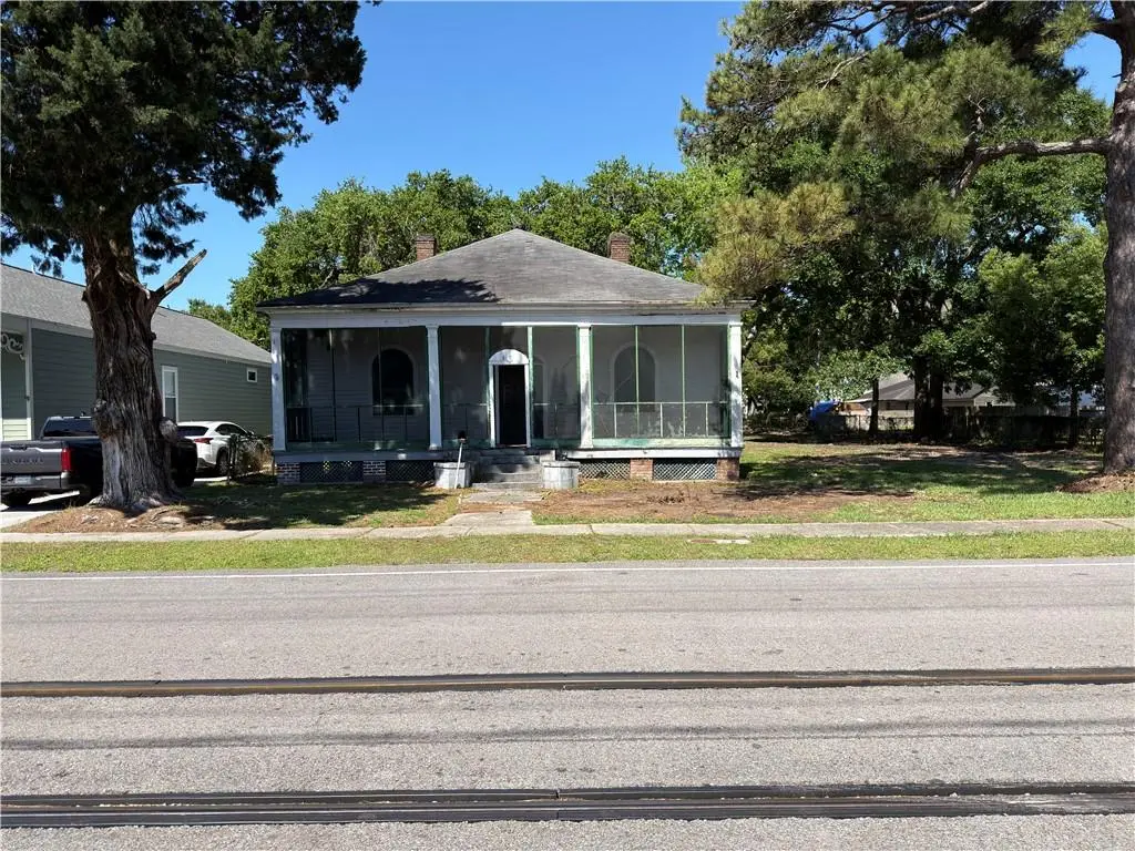 819 Madison Street, Gretna, LA 70053 - #1