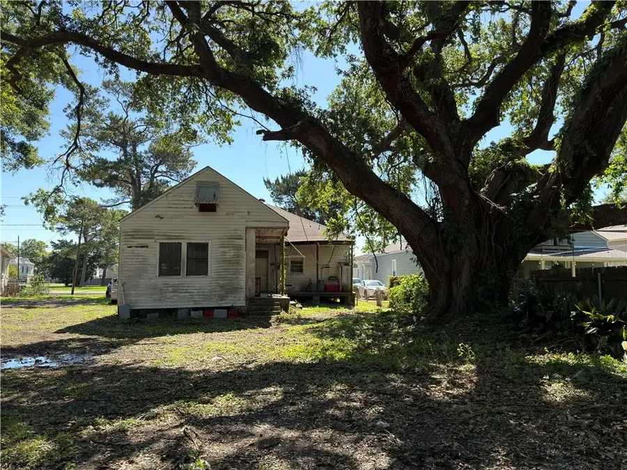 819 Madison Street, Gretna, LA 70053 - #3