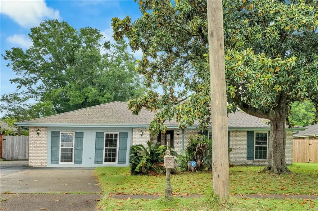 233 Colonial Club Drive, Harahan, LA 70123 - #1