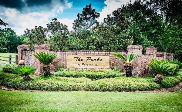 106 Cypress Crossing Drive, Belle Chasse, LA 70037