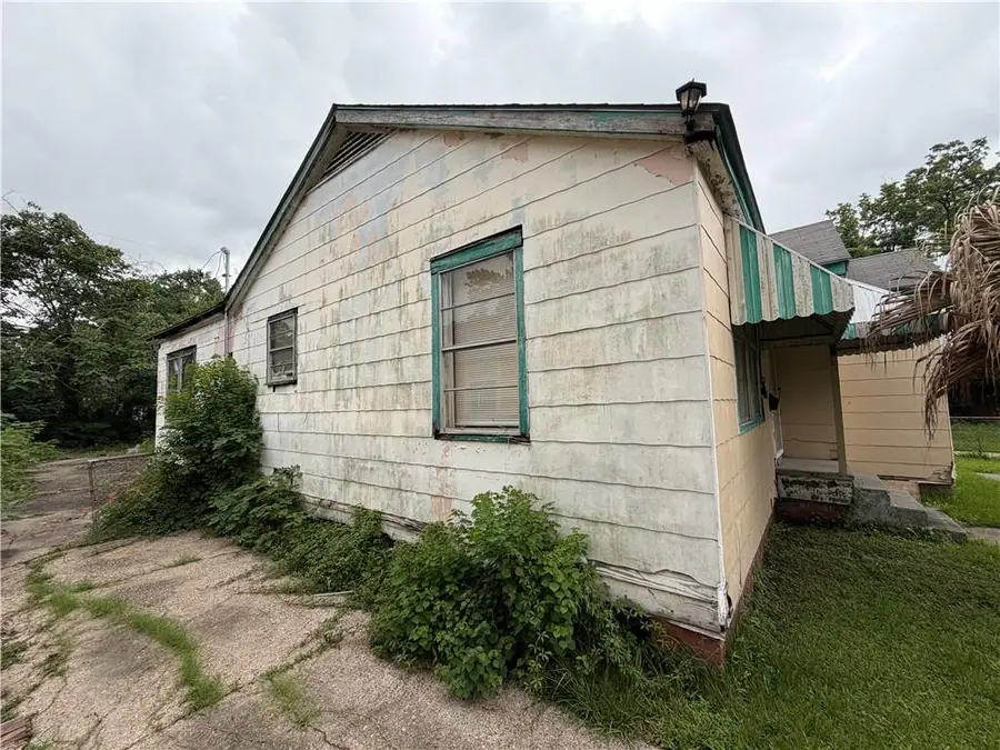 1825 N 17th Street, Baton Rouge, LA 70802 - #2