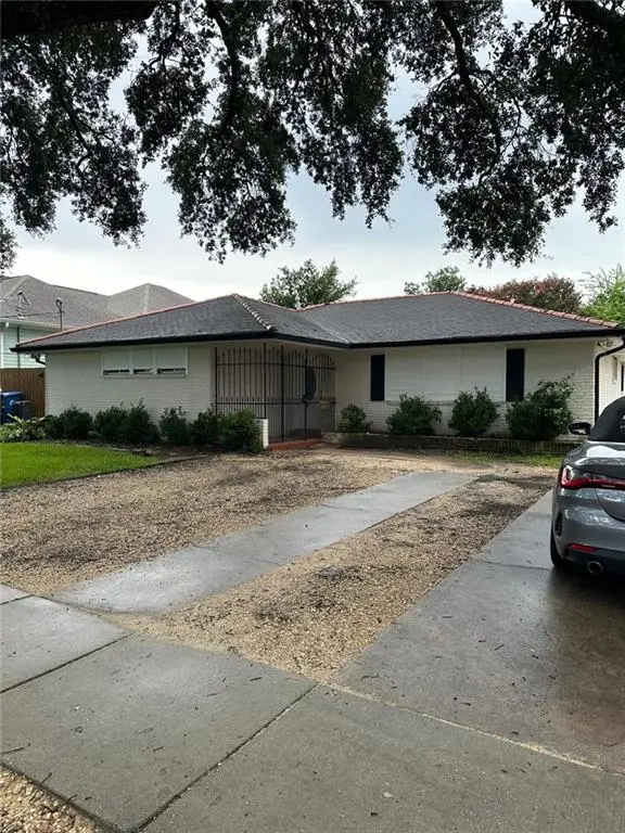 5526 Pratt Drive, New Orleans, LA 70122