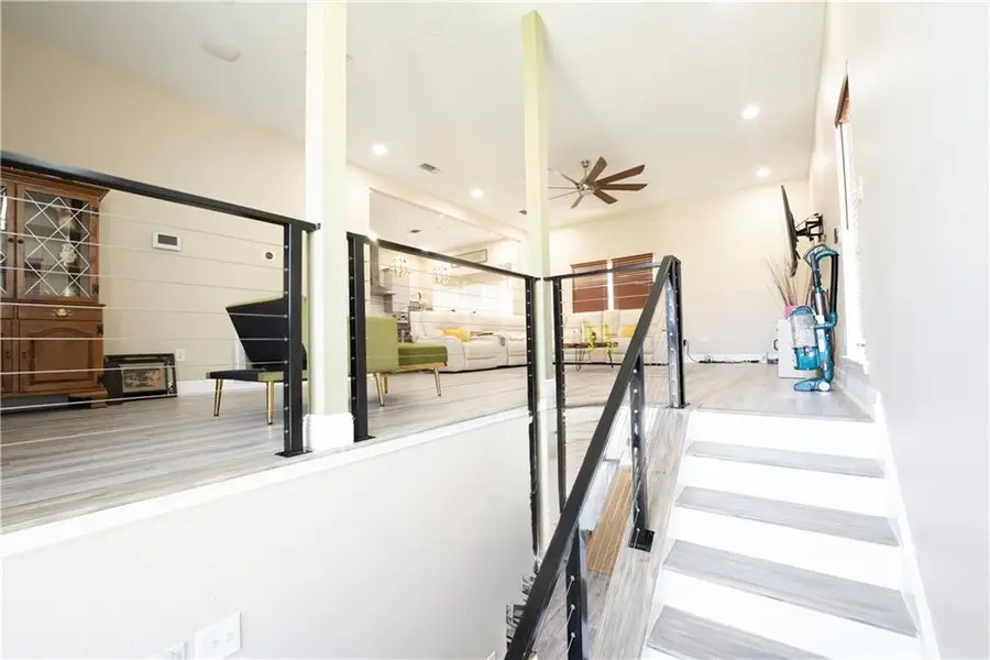 328 Southwood Drive, Gretna, LA 70056 - #2