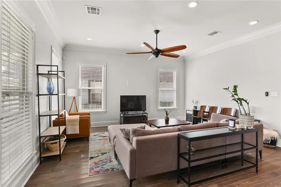 5172 Venus Street, New Orleans, LA 70122 - #3
