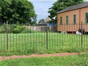 458 Flood Street, New Orleans, LA 70117