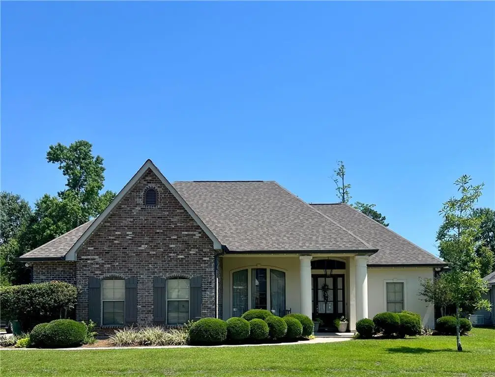 1228 Avenue De Chateau Street, Covington, LA 70433 - #1