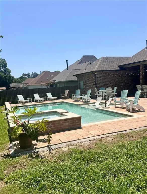1228 Avenue De Chateau Street, Covington, LA 70433 - #2