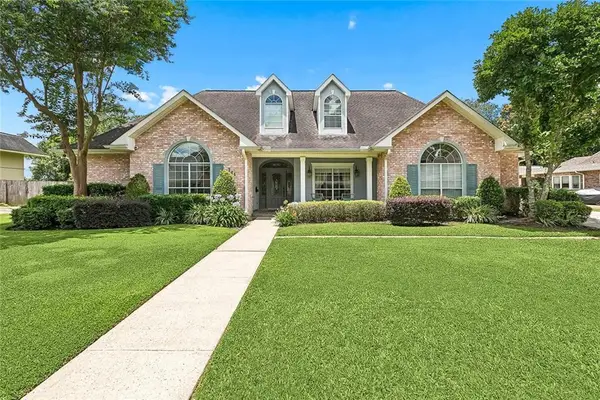 304 Hawthorne Street, Gretna, LA 70056