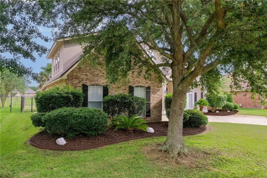 316 W Honors Point Court, Slidell, LA 70458 - #2