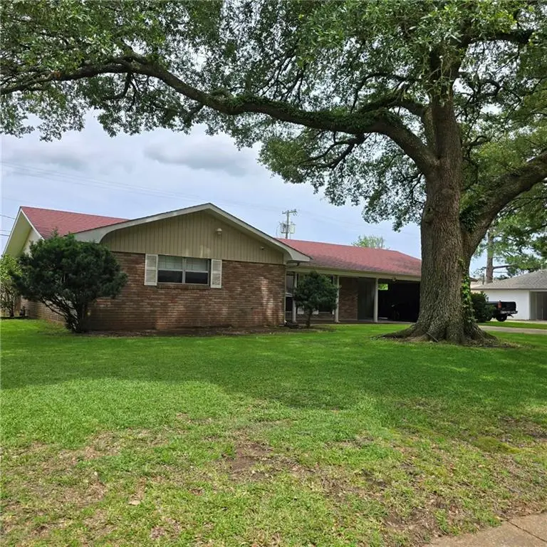 1107 Wilshire Drive, Alexandria, LA 71303 - #2