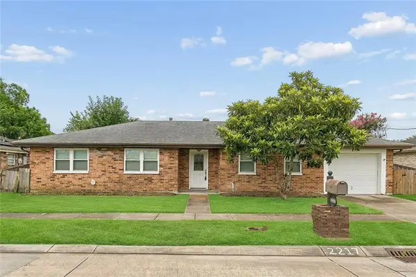 2217 Blanchard Drive, Chalmette, LA 70043