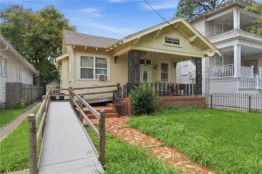 2032 Robert Street, New Orleans, LA 70115 - #2