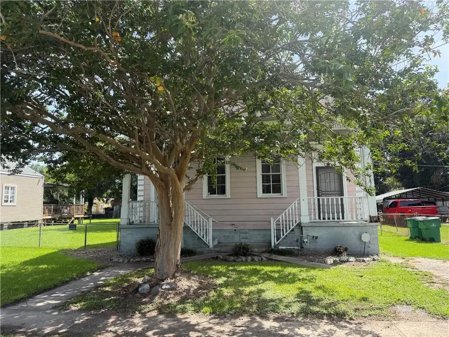 129 Ocean Avenue, Gretna, LA 70053 - #3